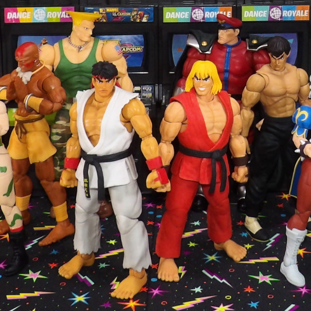 Street Fighter by Jada Toys - Cammy in arcade 01